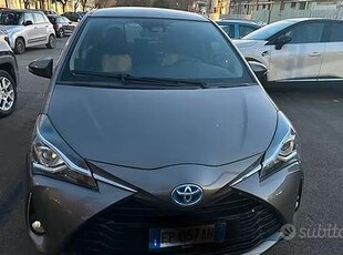 Toyota Yaris Hybrid tagliandi ufficiali 2018