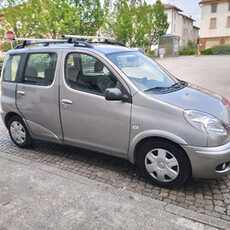 Toyota yaris verso 1.4 d4