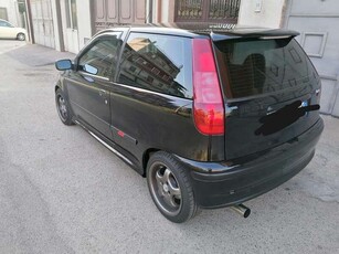 Usato 1998 Fiat Punto 1.4 Benzin 133 CV (10.000 €)