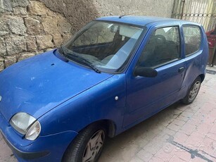 Usato 2002 Fiat 600 1.1 Benzin (700 €)