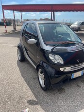 Usato 2003 Smart ForTwo Coupé Benzin (2.000 €)