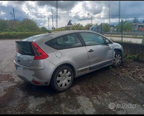 Usato 2005 Citroën C4 Benzin (700 €)