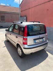 Usato 2005 Fiat Panda 1.2 Benzin 60 CV (2.750 €)