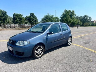 Usato 2005 Fiat Punto 1.3 Diesel 75 CV (1.400 €)