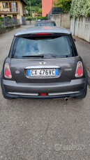 Usato 2005 Mini Cooper 1.6 Benzin 116 CV (4.500 €)