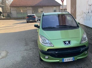 Usato 2005 Peugeot 1007 1.4 Diesel (1.000 €)