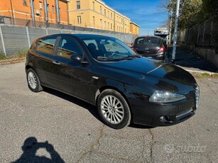 Usato 2007 Alfa Romeo 147 1.9 Diesel 120 CV (3.800 €)