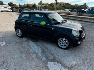 Usato 2007 Mini ONE 1.4 Benzin 95 CV (2.500 €)