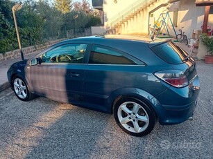 Usato 2007 Opel Astra 1.7 Diesel 82 CV (1.200 €)