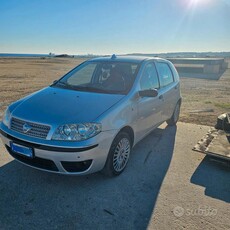 Usato 2008 Fiat Punto 1.2 Benzin 60 CV (3.000 €)