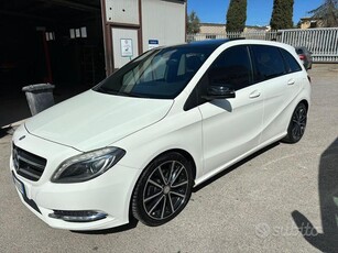 Usato 2014 Mercedes B180 1.6 Diesel 109 CV (12.500 €)