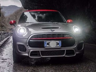 Usato 2016 Mini John Cooper Works 2.0 Benzin 231 CV (22.000 €)