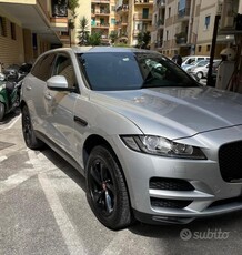 Usato 2017 Jaguar F-Pace 2.0 Diesel 180 CV (21.000 €)