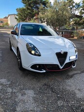 Usato 2021 Alfa Romeo Giulietta 1.6 Diesel 120 CV (19.500 €)
