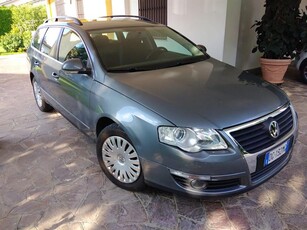 VOLKSWAGEN PASSAT SW VARIANT 1.9 TDI COMFORTLINE DPF - BELLUSCO (MB)