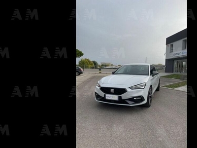 SEAT Leon 1.5 TGI DSG FR del 2021 usata a Faenza