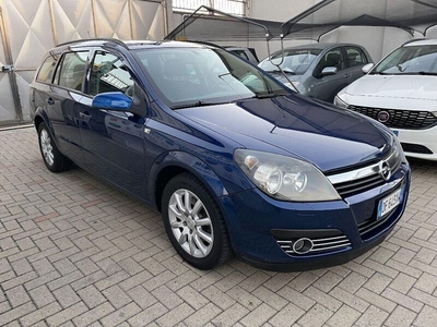 Usato 2007 Opel Astra 1.6 Benzin 106 CV (3.990 €)