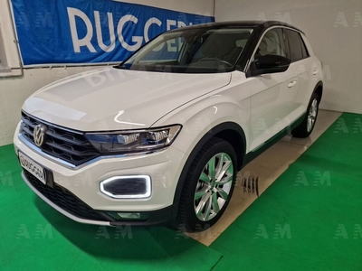 Volkswagen T-Roc 1.5 TSI ACT DSG Style BlueMotion Technology del 2019 usata a Rimini