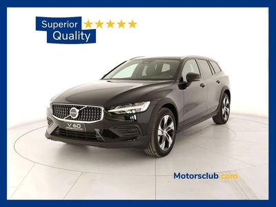 Volvo V60 Cross Country B4