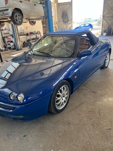 Usato 1998 Alfa Romeo Spider 2.0 Benzin 201 CV (23.000 €)