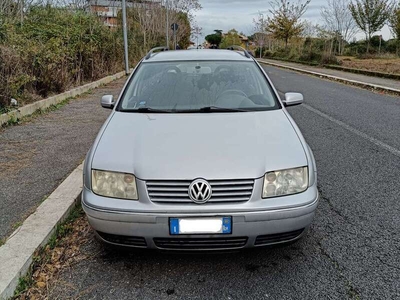 Usato 2001 VW Bora 1.6 Benzin 105 CV (2.000 €)