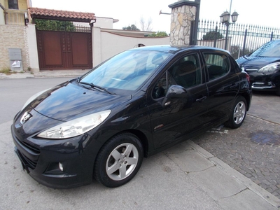 Peugeot 207 1.4 8V 75CV