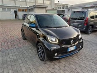 smart forfour forfour EQ Passion Nightsky del 2019 usata a Bari