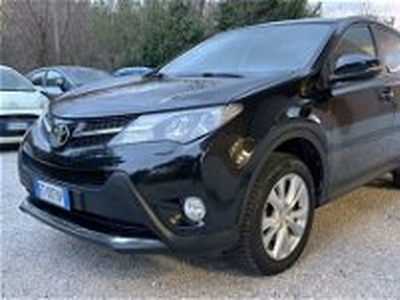 Toyota RAV4 D-CAT A/T 4WD Style del 2013 usata a Roma