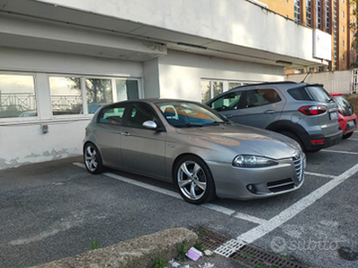 Alfa romeo 147 q2