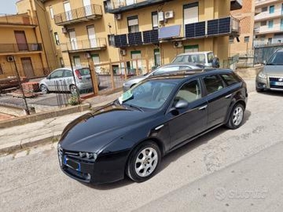 Alfa Romeo 159 1.9 JTDm Sportwagon Distinctive
