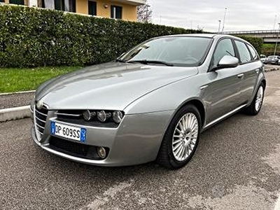 Alfa Romeo 159 1.9 JTDm Sportwagon Distinctive