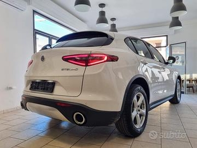 Alfa Romeo Stelvio 2.2 Turbodiesel 210 CV AT8 Q4 E