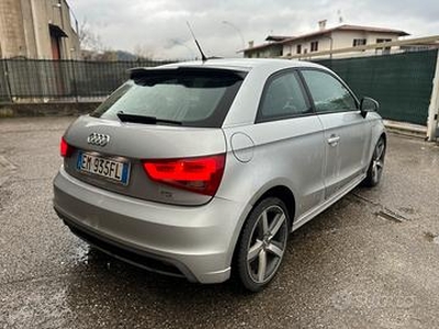 Audi A1 sline 1.6 diesel km 173 mil