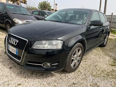 Audi A3 SPB 1.6 TDI 105 CV CR Ambition