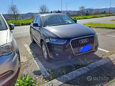 Audi Q3 2.0 .2013