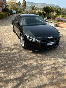 Audi TT Coupe 1.8 tfsi s-tronic