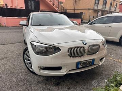 Bmw 118 118d 5p. Urban