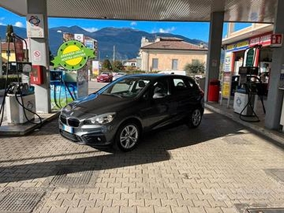 BMW 216i GPL Active Tourer 2017 promo