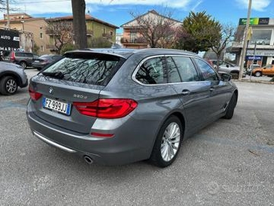 BMW 520 PROMO FINANZIAMENTO d 48V Touring Luxury