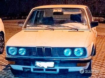 BMW Serie 5 - 520i e28 1983