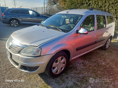 Dacia Logan 1.6 benzina-gpl 7 posti gomme nuove
