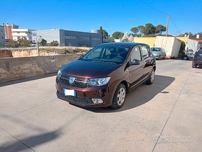 Dacia Sandero 1.500 DIESEL IDEALE PER NEO PATENTAT