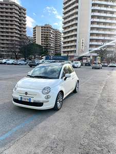 Fiat 500 con tettuccio panoramico