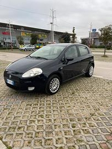 Fiat Grande Punto 1.2 benz Adatta a neopatentati