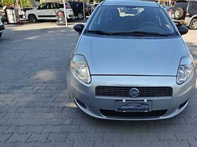 Fiat - Grande Punto 5p 1.3 Mjt 16v Dynamic 75cv.