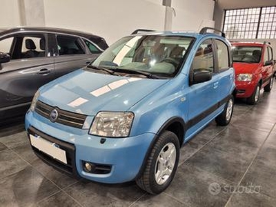 Fiat Panda 1.2 4x4 Climbing GPL