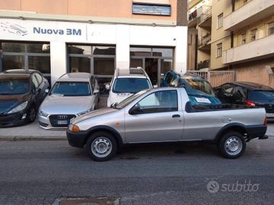 Fiat Strada 1.9 DS