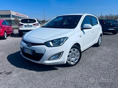 HYUNDAI i20 1.2 Benz/Gpl Anno 2014