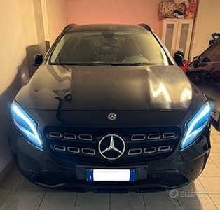 Mercedes-benz GLA 180 Black Edition