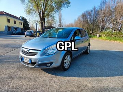 Opel Corsa 1.2 5 porte GPL